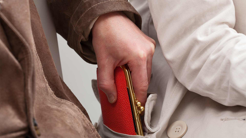 Səbail rayonunda satıcı qarət olunub