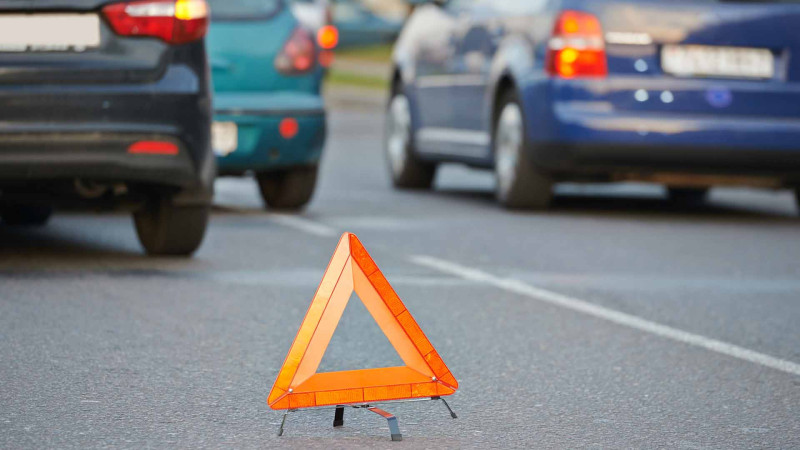 Nərimanovda xəsarətlə nəticələn yol qəzası baş verib