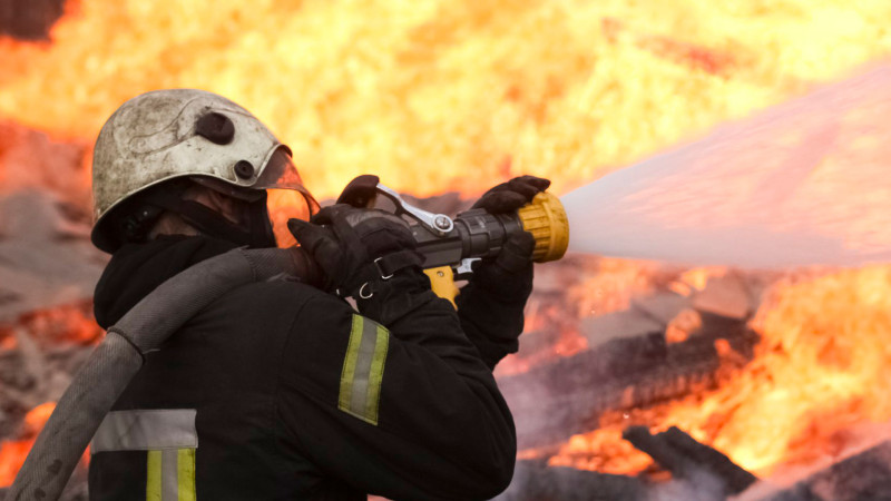 Nəsimidə 2 otaqlı mənzildə yanğın olub