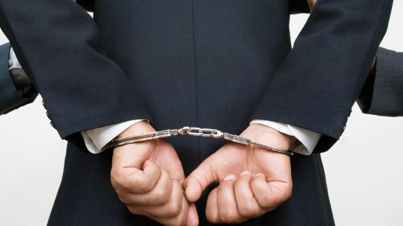 Qaradağ rayonu İcra Hakimiyyətinin nümayəndəsi rüşvət üstündə tutulub