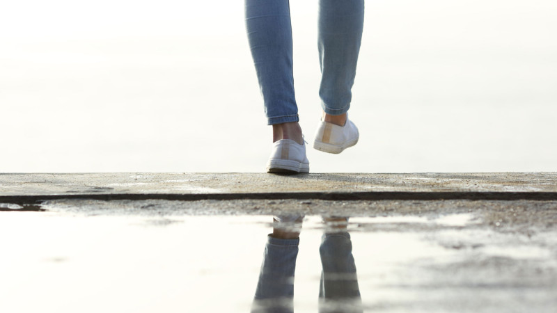 Nizami rayonunda 15 yaşlı qız intihar edib