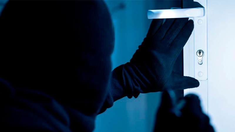 Nərimanovda yerləşən köşkdən oğurluq edilib