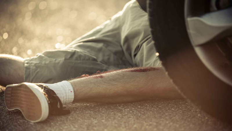 Zabrat yolunda maşın kişini vuraraq öldürüb