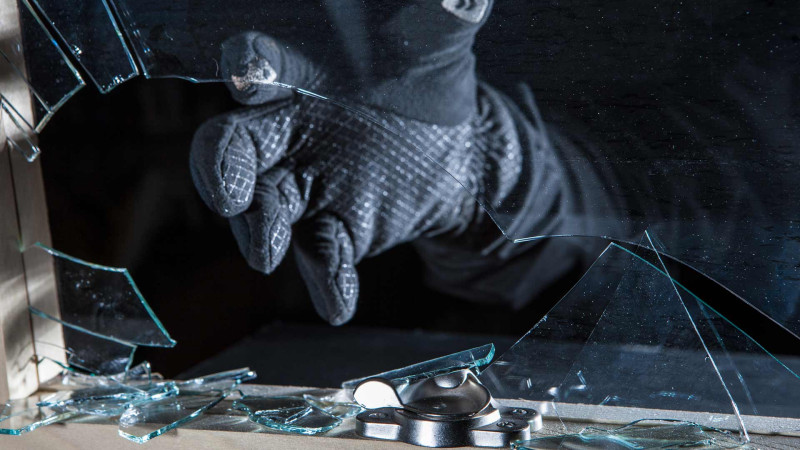 M.Ə.Rəsulzadə qəsəbəsində oğurluq: 4 nəfər saxlanılıb