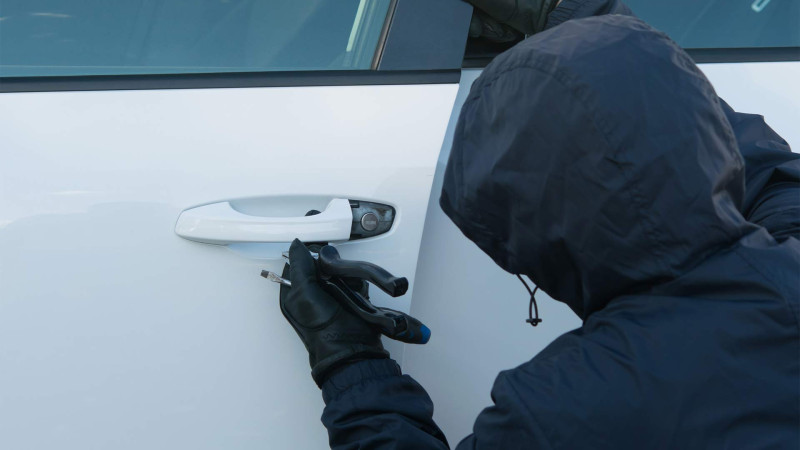 Səbail rayonunda avtomobil qaçırmaqda şübhəli bilinən şəxs saxlanılıb