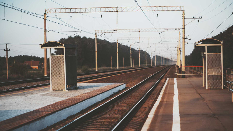 Qatar yolunda təhlükə yaradan azyaşlılar tutulublar