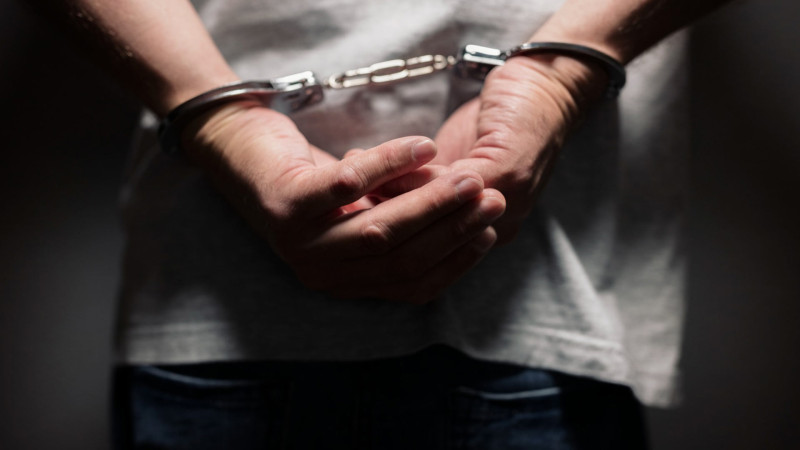 Yasamalda dələduzluq və oğurluq edən 1 nəfər saxlanılıb