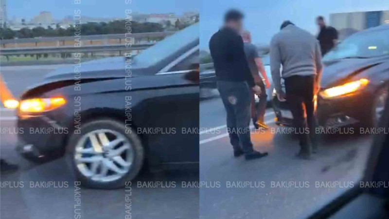 Aeroport yolunda 2 avtomobil toqquşub - VİDEO