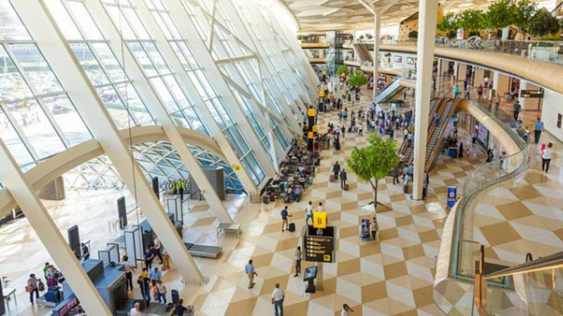 2 milyona yaxın pulu mənimsəyərək ölkədən qaçdı