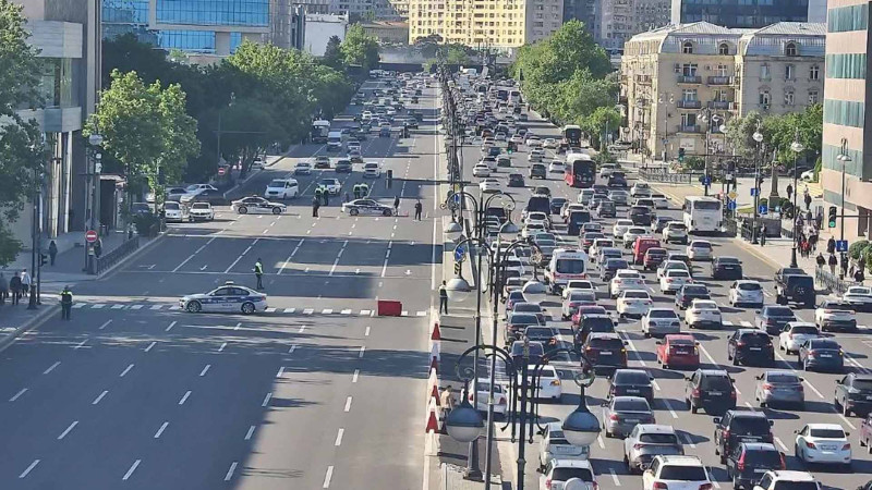 Körpünün sökülməsi ilə bağlı küçələrdəki vəziyyət – FOTO