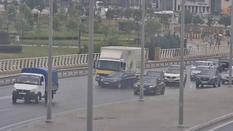 Mikayıl Useynov prospektində 2 avtomobil toqquşub