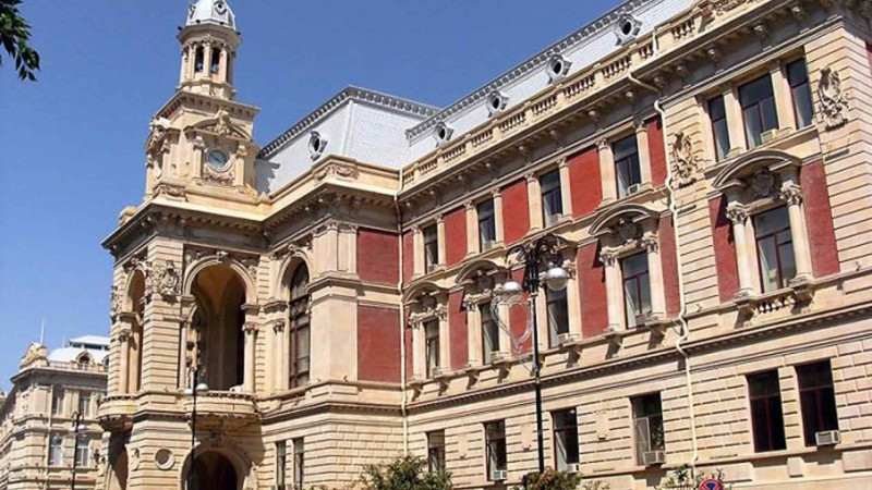 Bakıda tarixi binaların fasadlarında aparılan təmirlə bağlı komissiya yaradılır