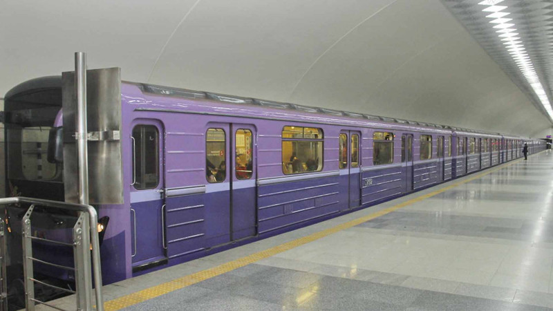 Metronun bənövşəyi xəttində qatarların intervalı dəyişdirilib