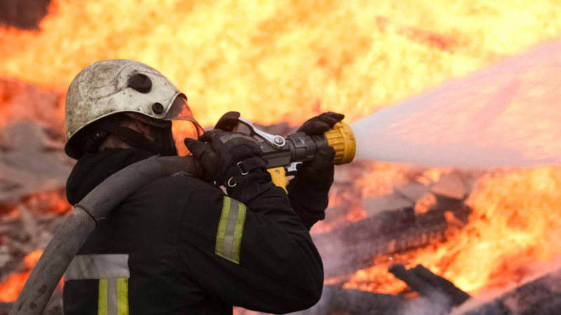 Sabunçuda oyun salonu yanıb