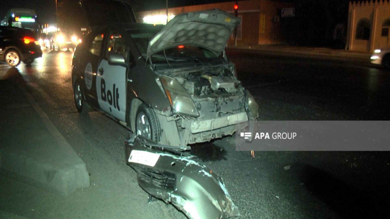 Balaxanı-Zabrat yolunda avtomobil sərnişin avtobusu ilə toqquşub