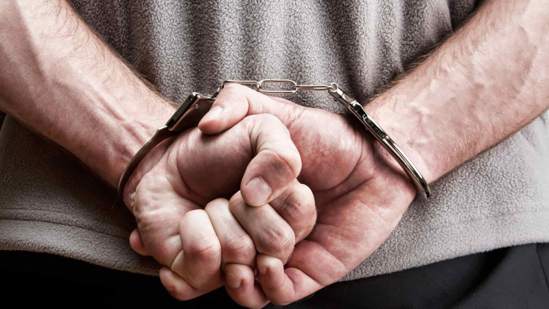 Lökbatanda ticarət mərkəzindən oğurluq edilib