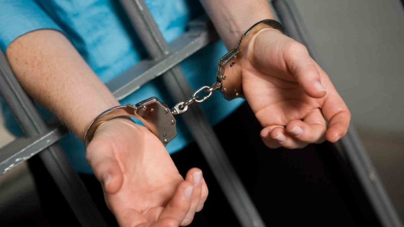 Silsilə dələduzluqlar edən şəxslər tutulublar