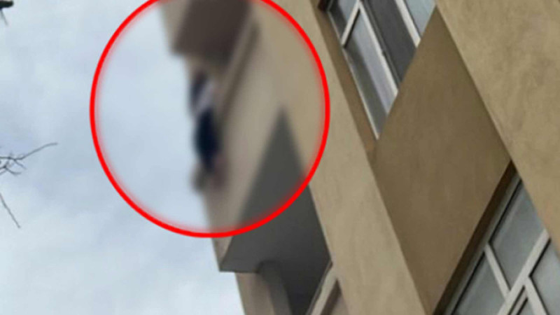 Binəqədidə 9 yaşlı qız eyvandan yıxılıb