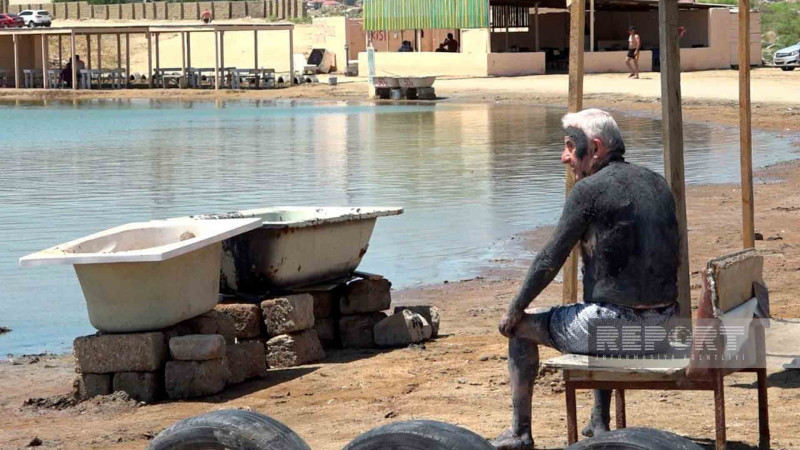 Suraxanıda olan duzlu və yodlu göllər faydalıdırmı?