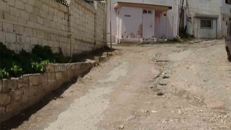 Bayılda unudulmuş küçə: nə piyada, nə maşın keçə bilmir – VİDEO