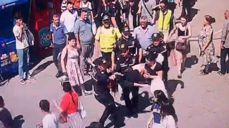 Nizami rayonunda yanğın: 1 nəfər tüstüdən zəhərlənib – VİDEO