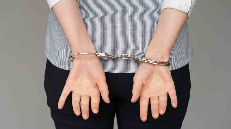 Yasamalda baş vermiş soyğunçuluq hadisəsində şübhəli bilinən qadın saxlanılıb