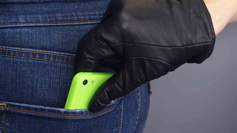 Səbaildə qadın quldurluqla üzləşib