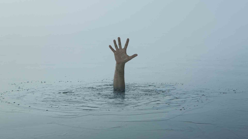 Sabunçu rayonunda batan insan xilas olunub