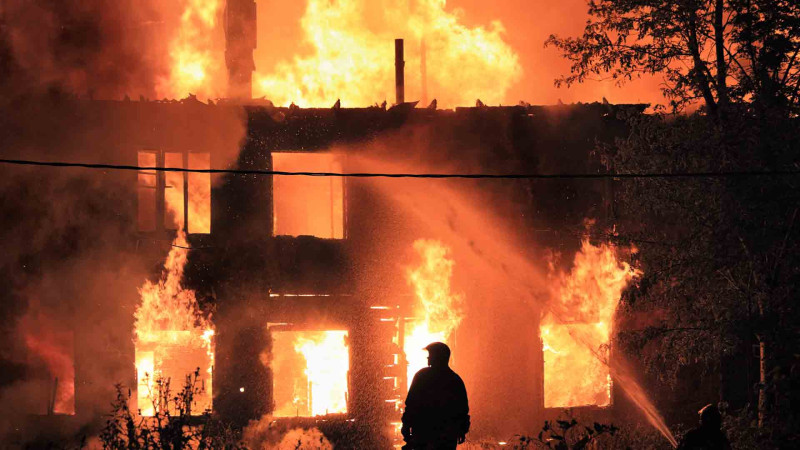 Nizamidə mebel istehsalı sexində yanğın olub