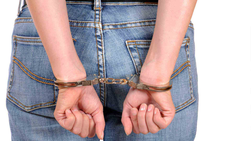 Nəsimidə qadın soyğunçuluqda şübhəli bilinir