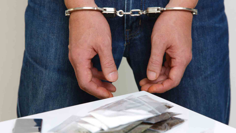 Sabunçuda saxlanılan şəxsdən narkotik götürülüb