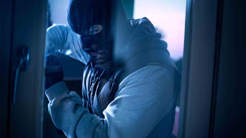 Binəqədi: Sulutəpə qəsəbəsində ev qarət olunub