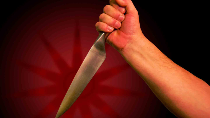 Qaraçuxurda qadın kişini bıçaqlayıb