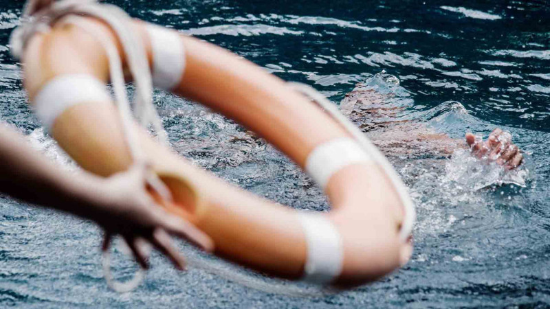 Pirşağıda 14 yaşlı yeniyetmə batıb