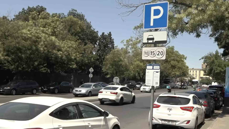 Parkinq SMS-nə görə 10 qəpik ödənilməlidir: sürücülər yeni qaydalardan narazıdırlar – VİDEO