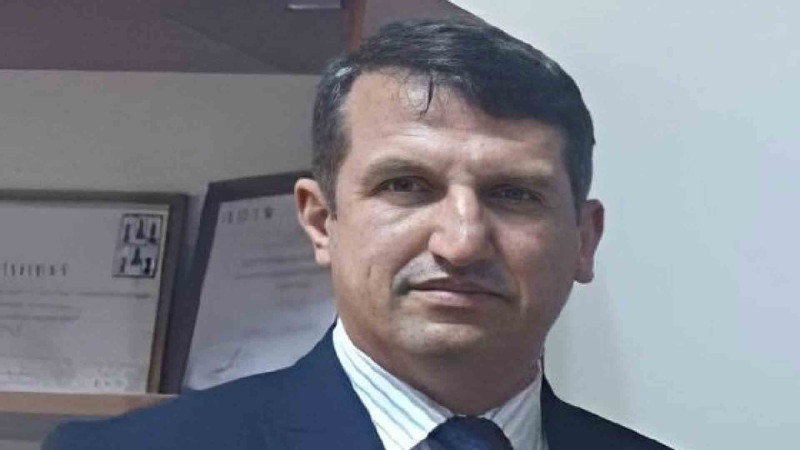 İnşaat fakültəsinin dekan müavini restoranın damından yıxılaraq ölüb