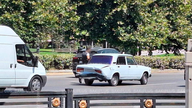 “AzDrama”nın yanında avtoqəza olub