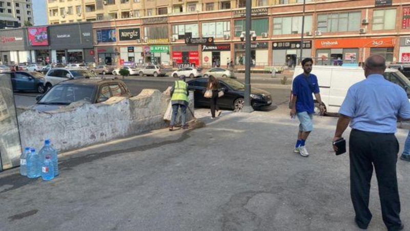 Bakıda qanunsuz tikilmiş köşk sökülüb