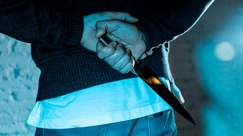 Sabunçuda gənc qız əri tərəfindən bıçaqlanıb