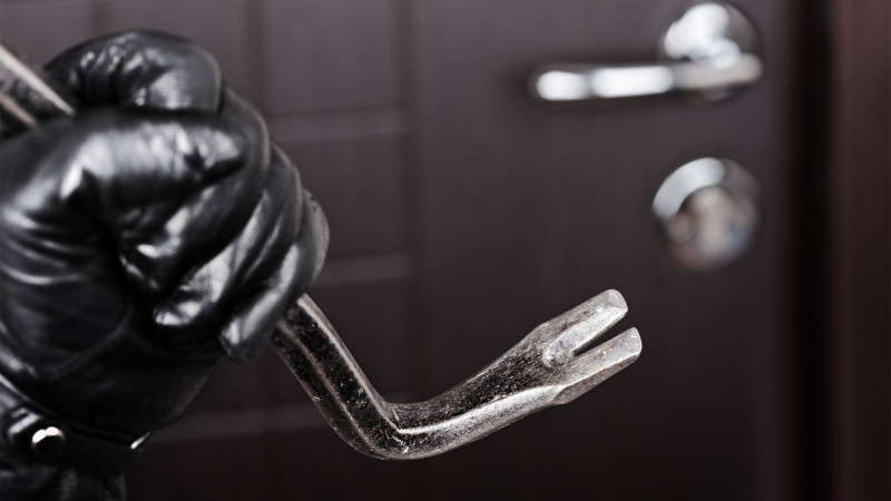 Nərimanov rayonunda oteldə oğurluq olub