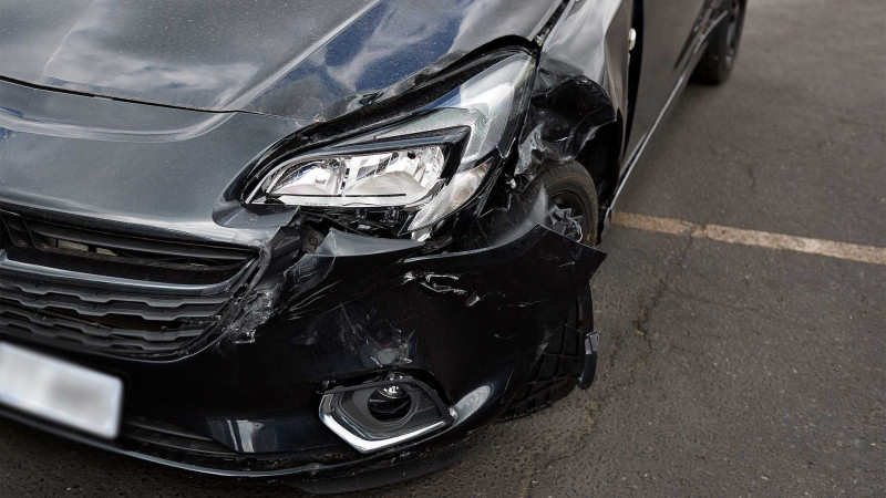 Paytaxtda avtoqəza: gənc oğlan xəsarət alıb