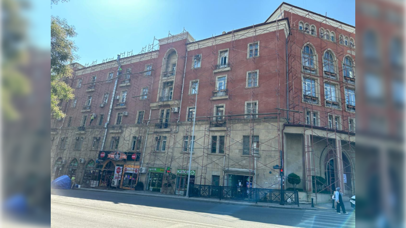 Nəsimidə binaların fasadları təmir olunur