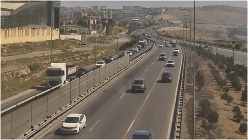 Yeni Yasamal istiqamətində sıxlıq yaranıb