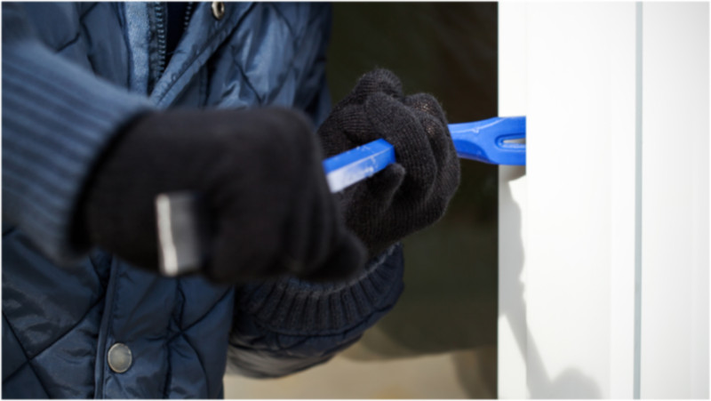 Nərimanovda evdən çaydan oğurlanıb