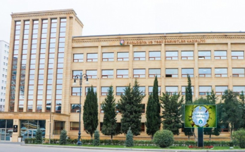 Əli Əsədov nazirlikdə dəyişikliklər etdi