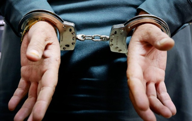 Qazilərin pulunu mənimsəyən bələdiyyə işçisinin məhkəmə iclası keçirilib