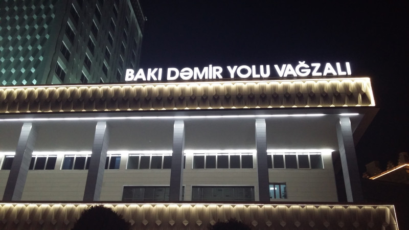 Bakıda dəmiryolu vağzalında qan töküldü