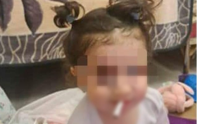 Körpəyə siqaret verib şəklini paylaşanlara - Rəsmi reaksiya