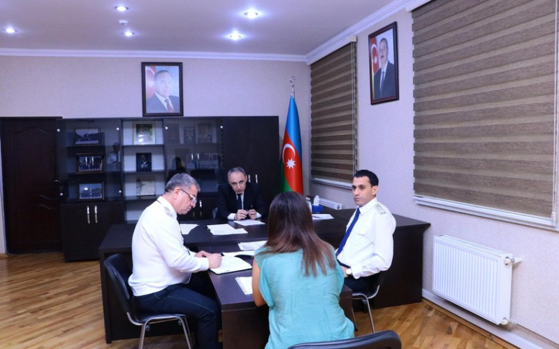 Baş prokuror vətəndaşlarla görüşüb