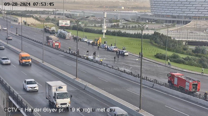 Ziya Bünyadov prospektində baş verən qəzada yola dağılan maddənin mənşəyi məlum oldu - YENİLƏNİB